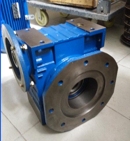 蝸輪蝸桿減速機 鑄鐵外殼 實物圖 RV110